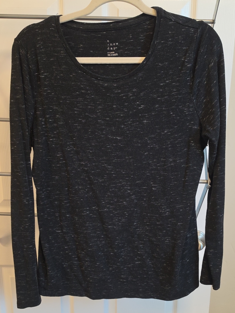 A New Day Black Heather Long-Sleeve Crewneck Tee